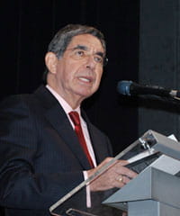 Dr. Óscar Arias Sánchez