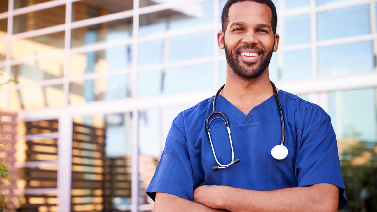 Top 5 Reasons More Men Should Earn Nursing Degrees