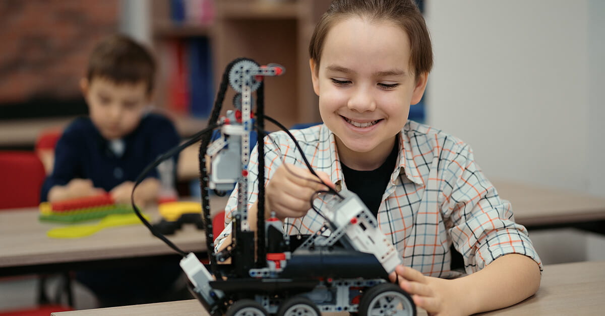 The Benefits of a Makerspace Learning Environment | Walden University